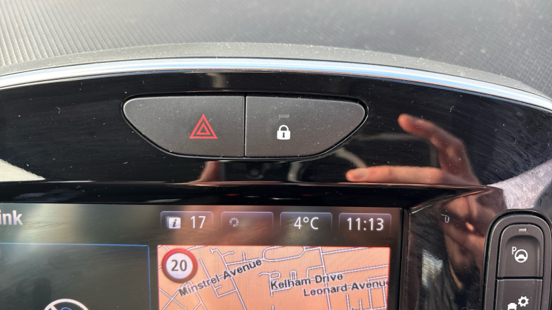 Renault Clio 0.9 TCE 90 Signature Nav 5dr Petrol Hatchback